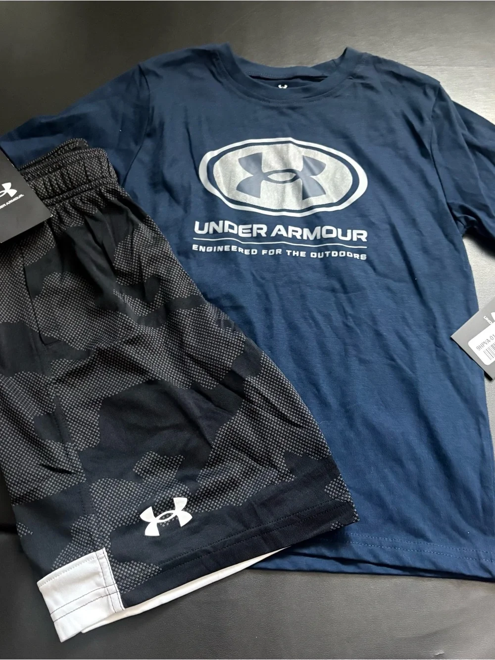 NWT Under Armour Athletic Set Boys Youth Size Small
